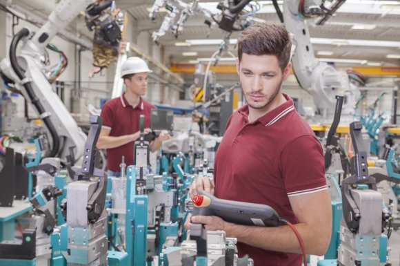 Maintenance de machines industrielles pour éviter les pannes Lyon 